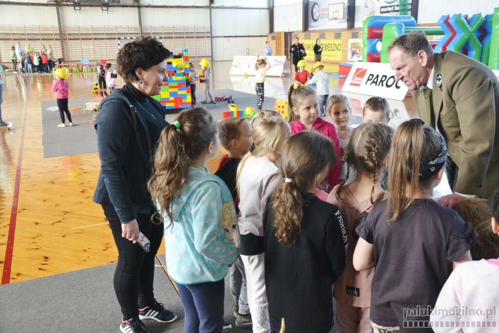 Powitanie wiosny w Trzemesznie: rekreacyjnie i ekologicznie z biblioteką, nadleśnictwem i ośrodkiem sportu