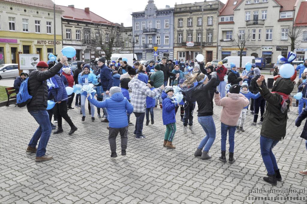 W Strzelnie odbył się happening W cudownym świecie z Wami - niebieskimi motylami (wideo i zdjęcia)