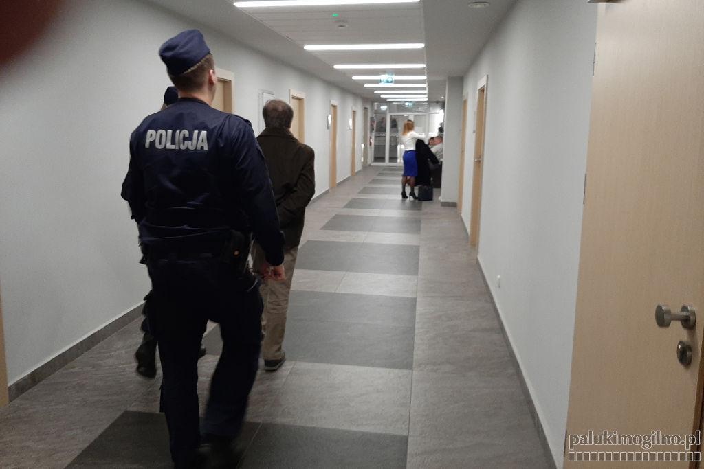 Kazimierz O. z Jastrzębowa skazany za uderzenie brata siekierą. Dostał 8 lat i 6 miesięcy więzienia