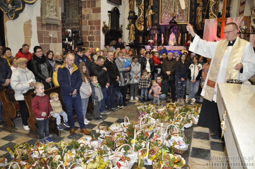 Święcenie pokarmów w strzeleńskiej bazylice (zdjęcia)