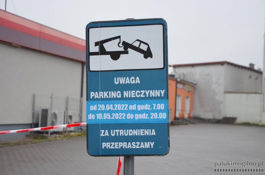 Karuzela wyparła na 3 tygodnie samochody z parkingu przy ul. Hallera w Mogilnie