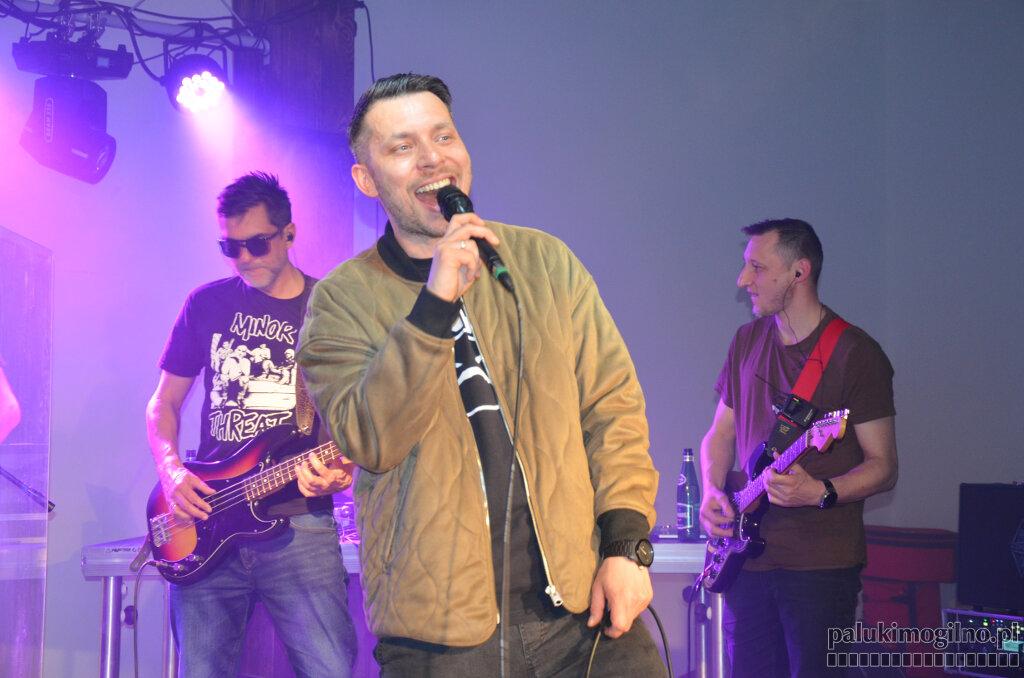 Raper BISZ z zespołem wystąpił w Magazynie Zbożowym w Mogilnie (wideo + zdjęcia)