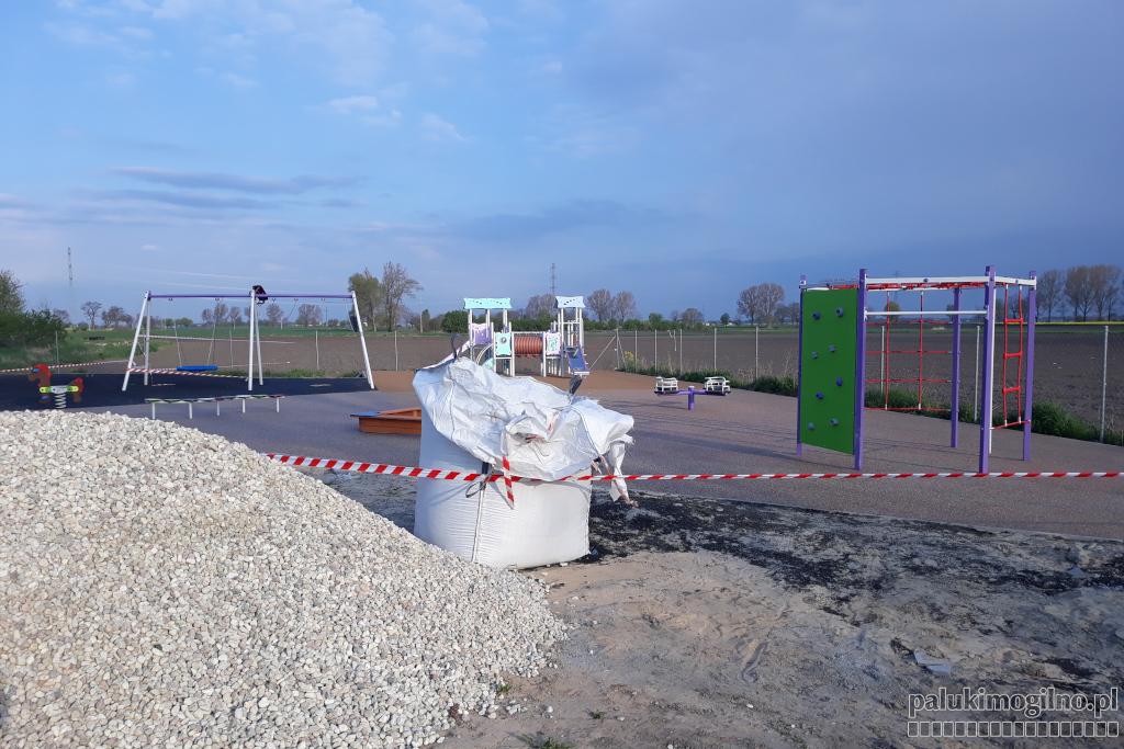 Powstają trzy place zabaw w: Stodołach, Młynach i Ciencisku