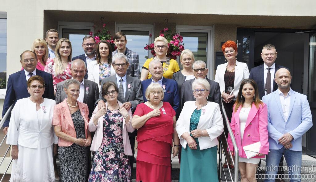 5 złotych par małżeńskich ze Strzelna i Ostrowa. Jubilaci nagrodzeni za miłość, szacunek, wsparcie