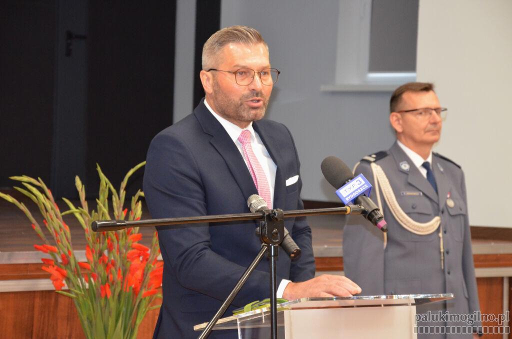 Wójt Ciesielczyk na Święcie Policji skrytykował pracę policjantów. Mówił, że nie cieszą się dobrą opinią i zaufaniem mieszkańców (zdjęcia)