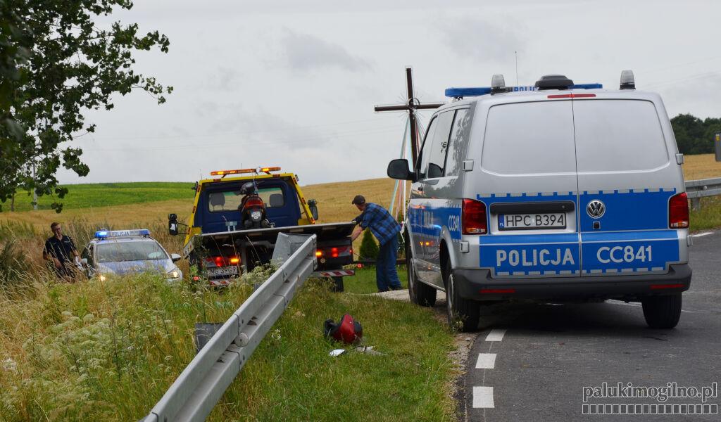 Wieniec: śmiertelny wypadek kierowcy motoroweru z Józefowa. Uderzył głową w barierę energochłonną