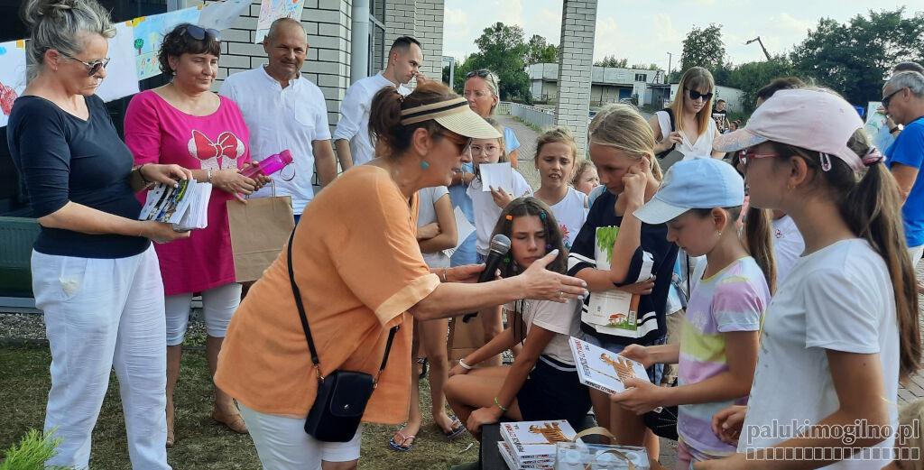 Pełen atrakcji piknik Osiedla nr 1 w Mogilnie. Dzieciaki bawiły się świetnie razem z rodzicami (wideo + zdjęcia)