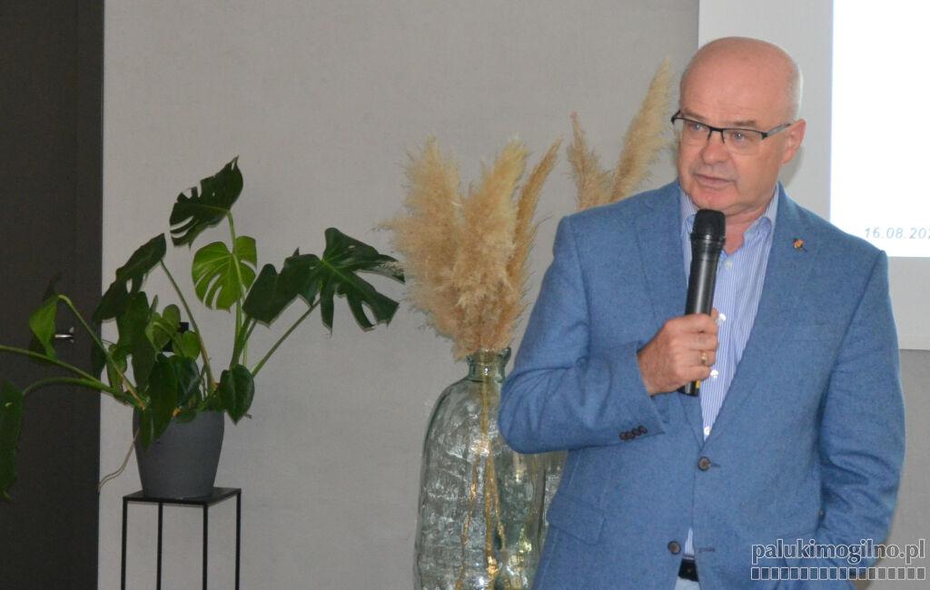 Więcej odnawialnych źródeł energii w Trzemesznie; generał Skrzypczak o bezpieczeństwie Polski