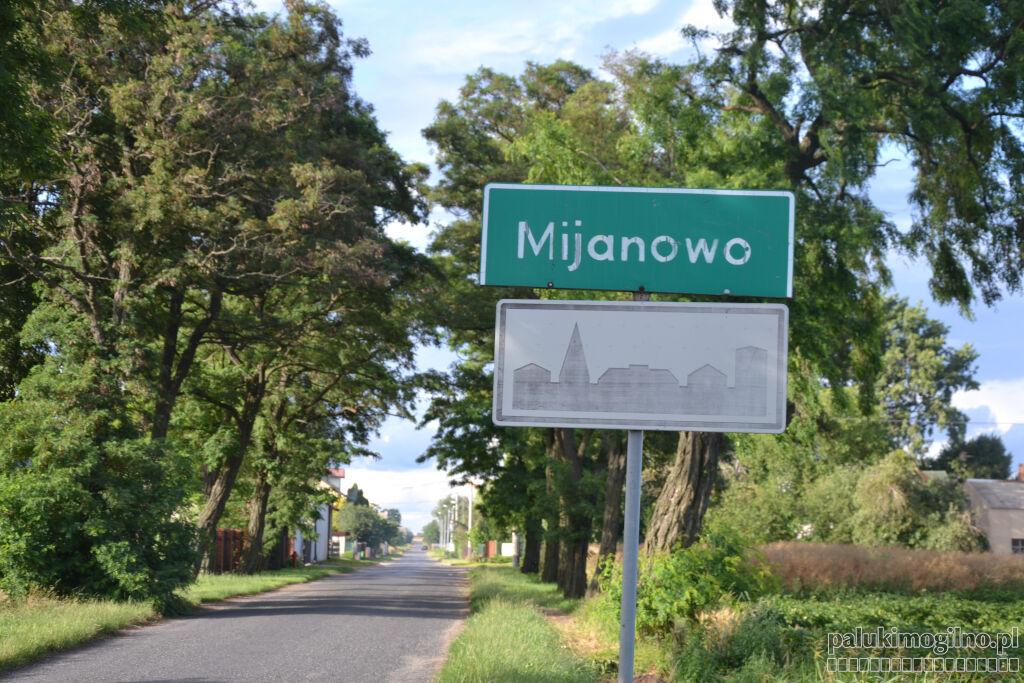 Śledztwo w sprawie wypadku w Mijanowie - syn wpadł pod koła ciągnika, którym kierował ojciec 