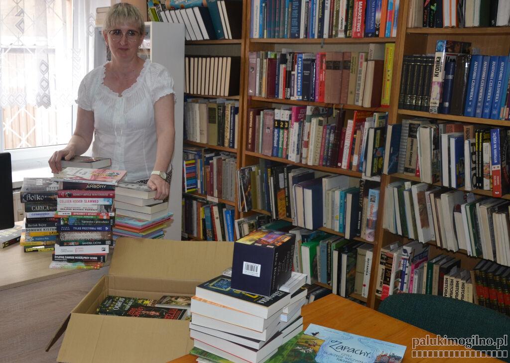 W trzemeszeńskiej bibliotece nowości wydawnicze czekają na czytelników