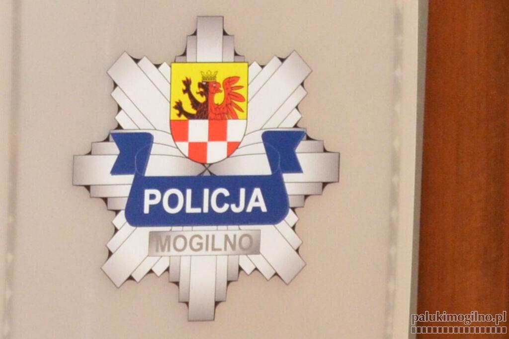 W mogileńskim parku znaleziono damską saszetkę. Policja poszukuje właściciela.