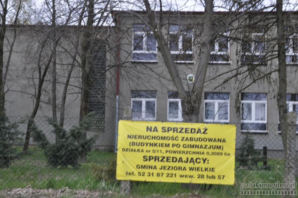 Powiat mogileński planuje utworzyć po byłym gimnazjum we Włostowie Dom Pomocy Społecznej dla Mężczyzn