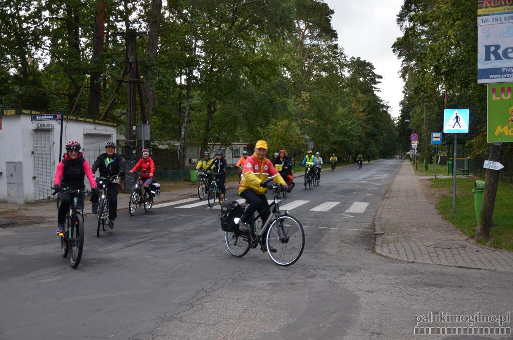  Cykliści z całej Polski opanowali Przyjezierze. Wzięli udział w rajdzie i konkursach