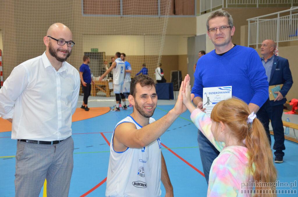 I Mogileński Festiwal Koszykówki. Zebrali dla Damiana Gmura 4.506,50 zł