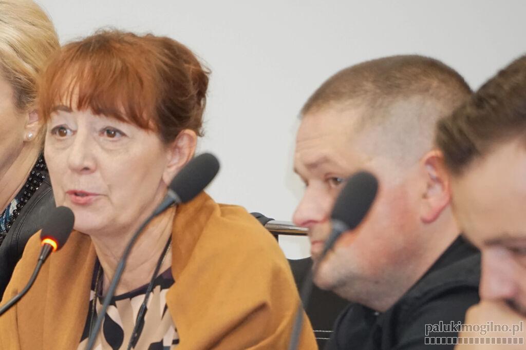 Radna Michalak walczy o salę gimnastyczną przy SP 2. Burmistrz Duszyński zalecił: - 