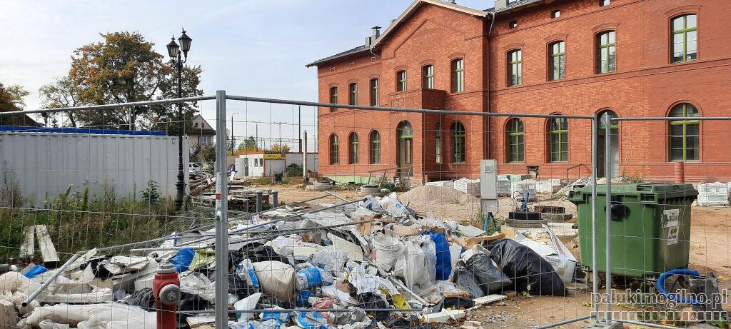 Dziadostwo wokół remontowanego dworca PKP w Mogilnie