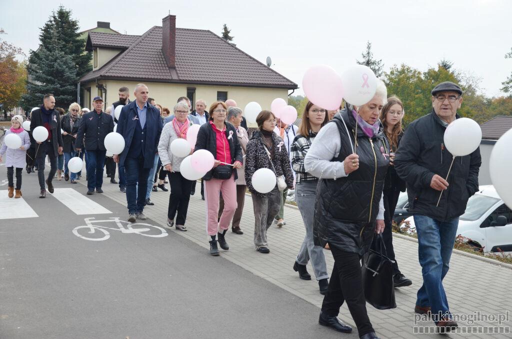 Dzień Różowej Wstążki. Barwny przemarsz ulicami Mogilna. Wręczono nagrody w konkursie plastycznym (zdjęcia)