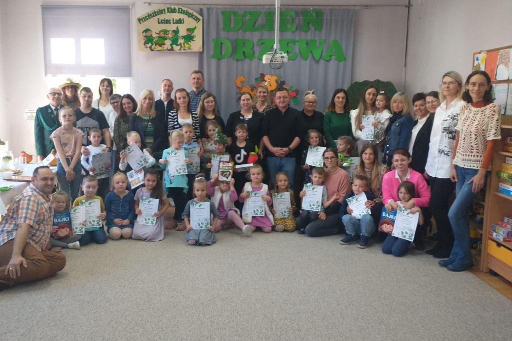 O czym szumiały drzewa w trzemeszeńskim przedszkolu