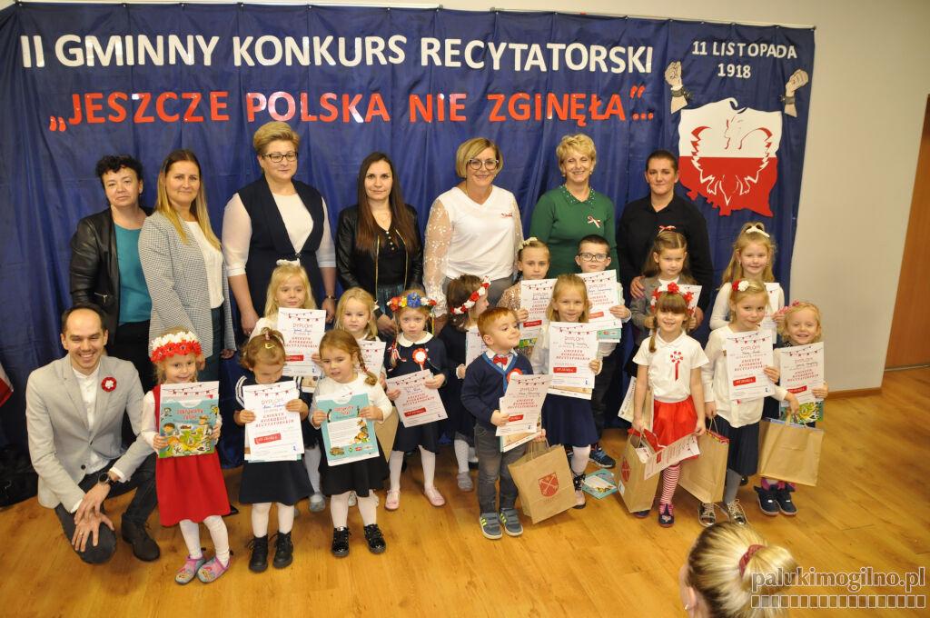 Gminny konkurs Jeszcze Polska nie zginęła... W Markowicach dzieci recytowały wiersze o tematyce patriotycznej (wideo + zdjęcia)