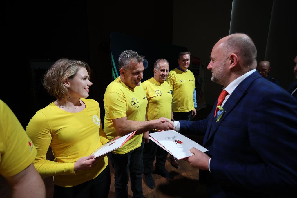 Listy gratulacyjne dla ratowników z Przyjezierza - a może ty chcesz zostać ratownikiem? 