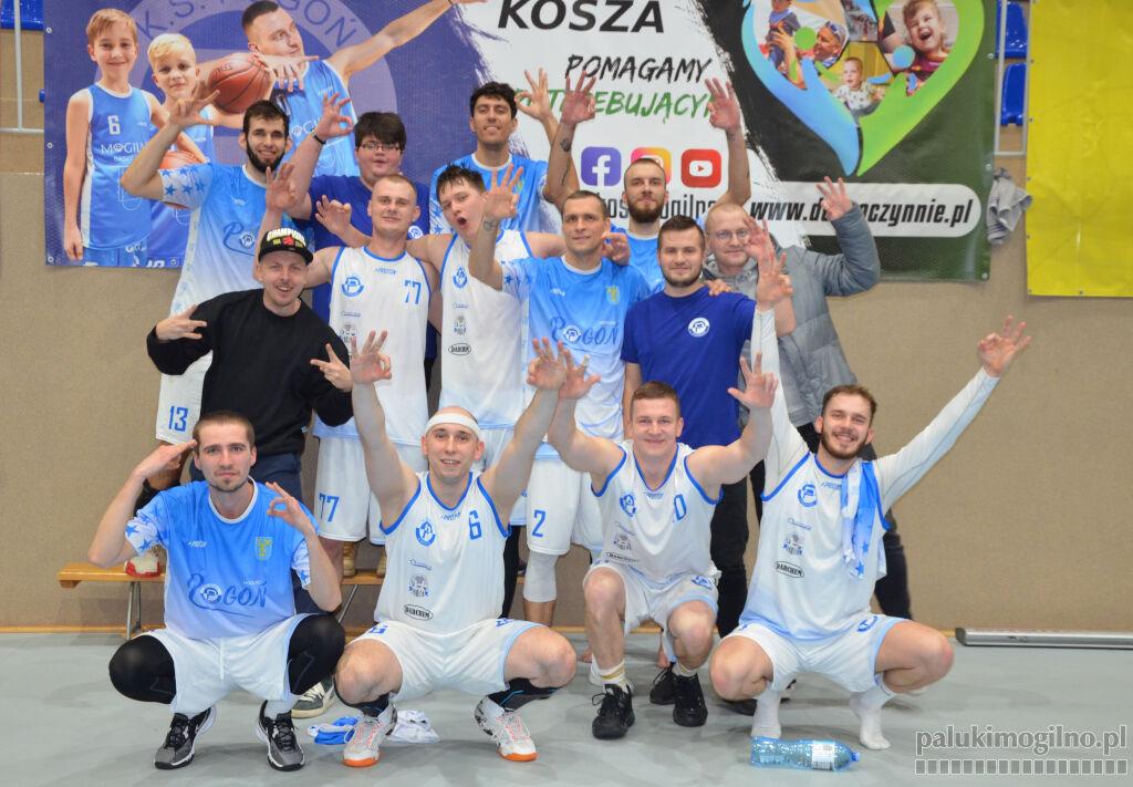 Koszykarze Pogoni Mogilno wygrali dwa zaległe spotkania w III lidze (zdjęcia)