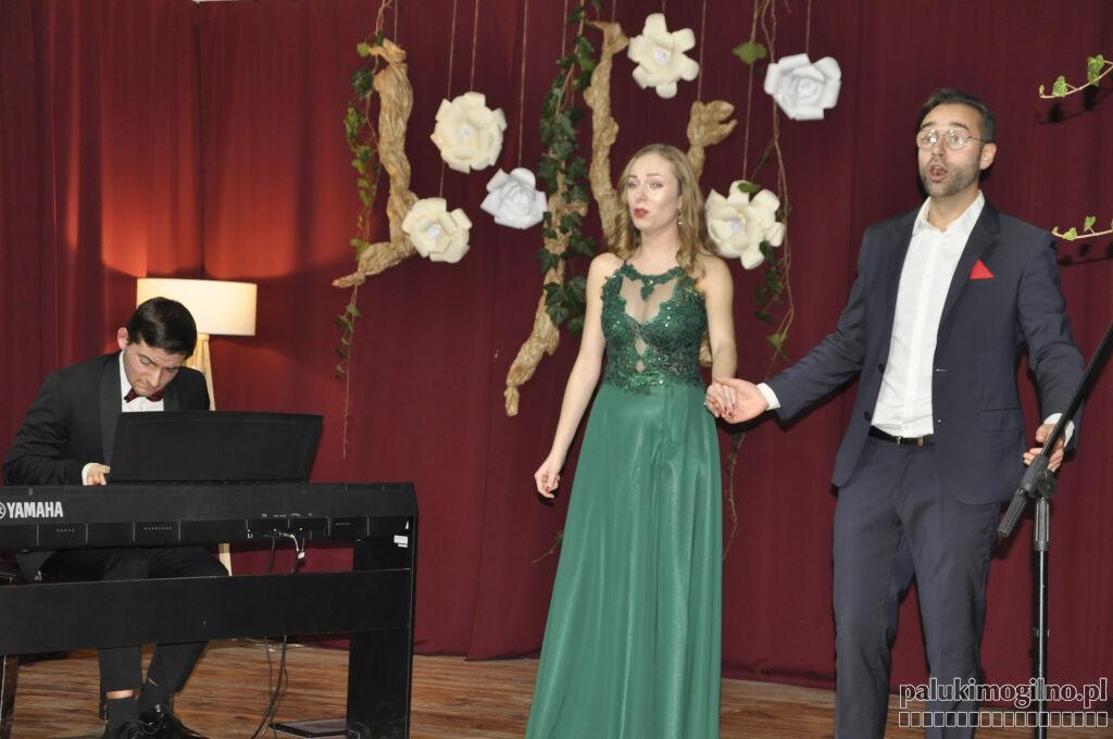 Noworoczny koncert pieśni operowych i utworów rozrywkowych (wideo + zdjęcia)