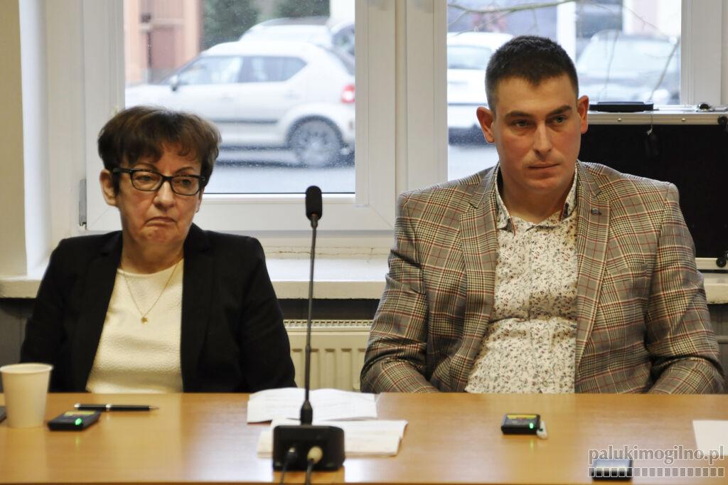 Trzemeszno: 225.000 zł wsparcia dla powiatu gnieźnieńskiego na budowę chodnika w Rudkach
