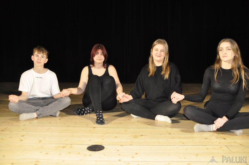 Amatorski teatr Bez masek wystawi przedstawienie Mam dość (wideo +zdjęcia)