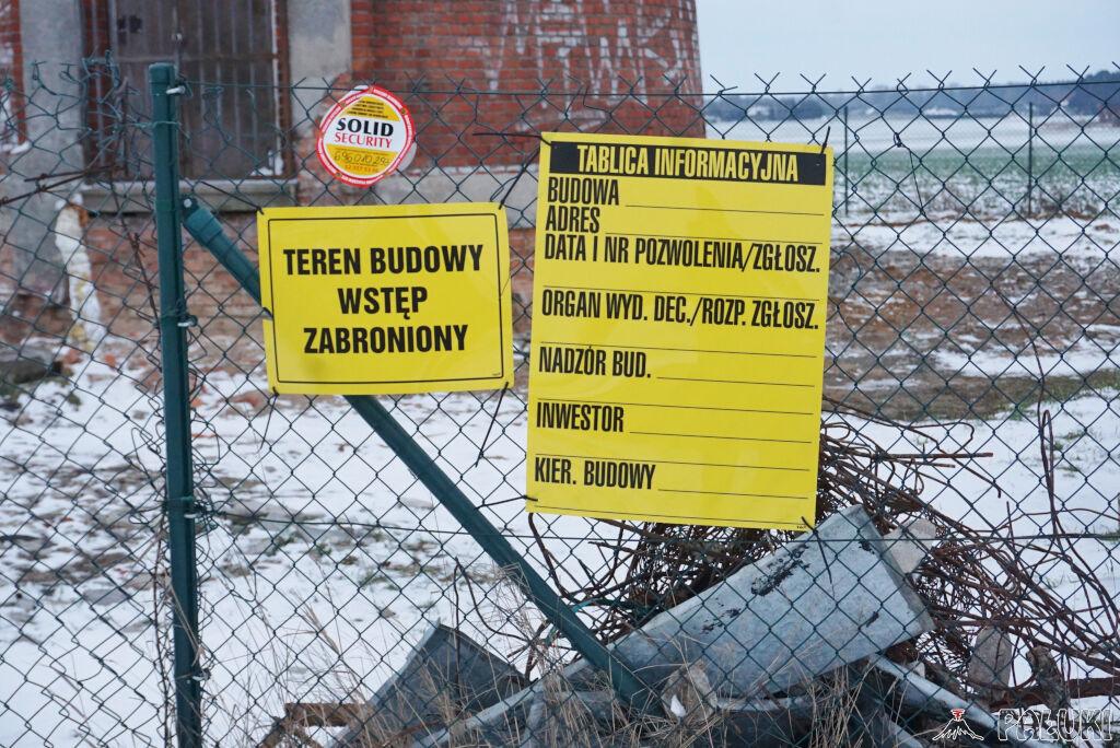 Burmistrz rozwiązał umowę z firmą remontującą wieżę ciśnień w Szczeglinie