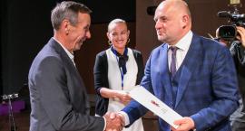 Sołtysi wyróżnieni przez marszałka Piotra Całbeckiego