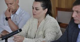 Edyta Głodek zarzucona pytaniami o remonty dróg i bu&hellip;