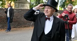 Finał festiwalu. Kareta z Waldorffem przemierzała ulice Trzemeszna (film + zdjęcia)