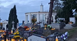 Wszystkich Świętych i Dzień Zaduszny na cmentarzach i w kościołach