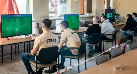 Grali dla WOŚP. E-turniej piłki nożnej w Dąbrowie