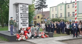 Obchody 3 maja na rynku w Mogilnie (zdjęcia)