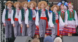 Dyvograj z Brodów na Ukrainie, śpiewał i tańczył podczas Dni Mogilna (film + zdjęcia)