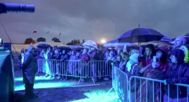 Zimne i deszczowe Dni Mogilna. Wilki rozgrzały publiczność (zdjęcia)