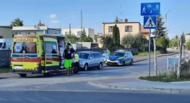 Ulica Padniewska w Mogilnie. 14-letni rowerzysta uderzył w ciągniętą przez audi przyczepkę