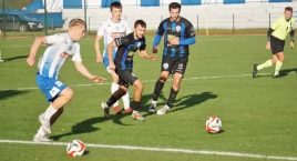 W meczu lidera z wiceliderem padł remis. Pogoń II Mogilno - Szubinianka 2:2 (zdjęcia)