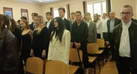 98 absolwentów Zespołu Szkół Ogólnokształcących i Zawodowych 2025 roku (zdjęcia)
