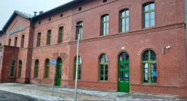 Piętro dworca PKP w Mogilnie dla Klubu Młodzieżowego, harcerzy i organizacji pozarządowych