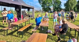 Piknik integracyjny w Niewolnie - sport, rekreacja, integracja (zdjęcia)