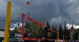 Piłka plażowa chłopców z ZS CKR w Bielicach - pokaza&hellip;