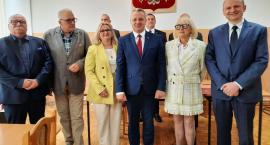 Pracownicy SPZOZ Mogilno otrzymali odznaki Za zasługi dla ochrony zdrowia. Za walkę z Covid-19