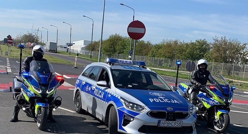 Policja podsumowuje długi weekend. Tysiące interwencji, zatrzymania, nietrzeźwi kierowcy