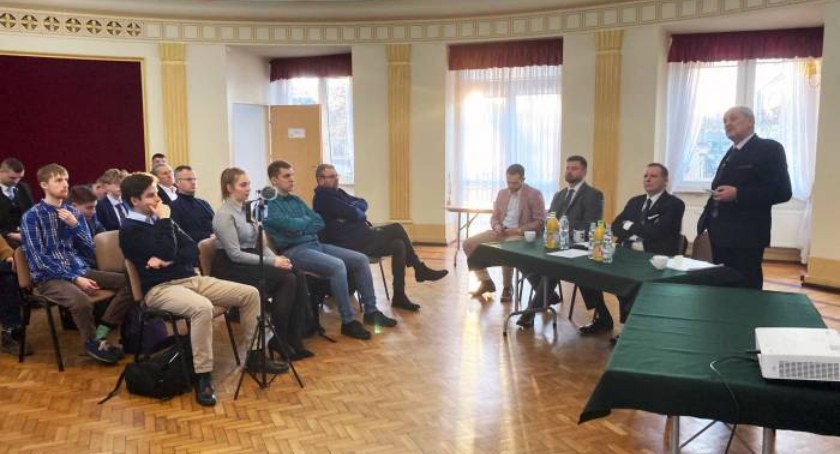 Konfederacja rośnie w siłę dzięki młodym?