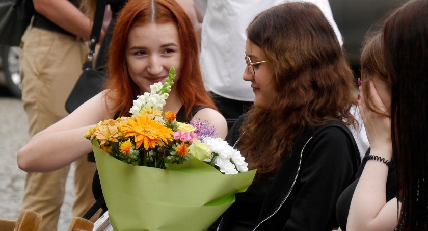 Dolnobrzescy uczniowie pożegnali rok szkolny [ZDJĘCIA]
