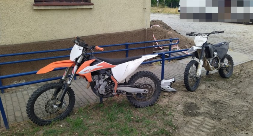 Wybryk nastolatków. Nie mieli prawa jazdy, a motor był bez tablic i ubezpieczenia
