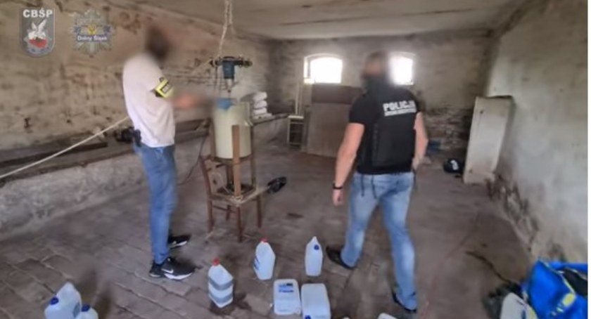 Policja i CBŚ uderzyli w narkobiznes w powiecie wołowskim