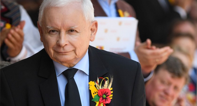 14. Emerytura 2023: Wysokość świadczenia ogłoszona przez Jarosława Kaczyńskiego 